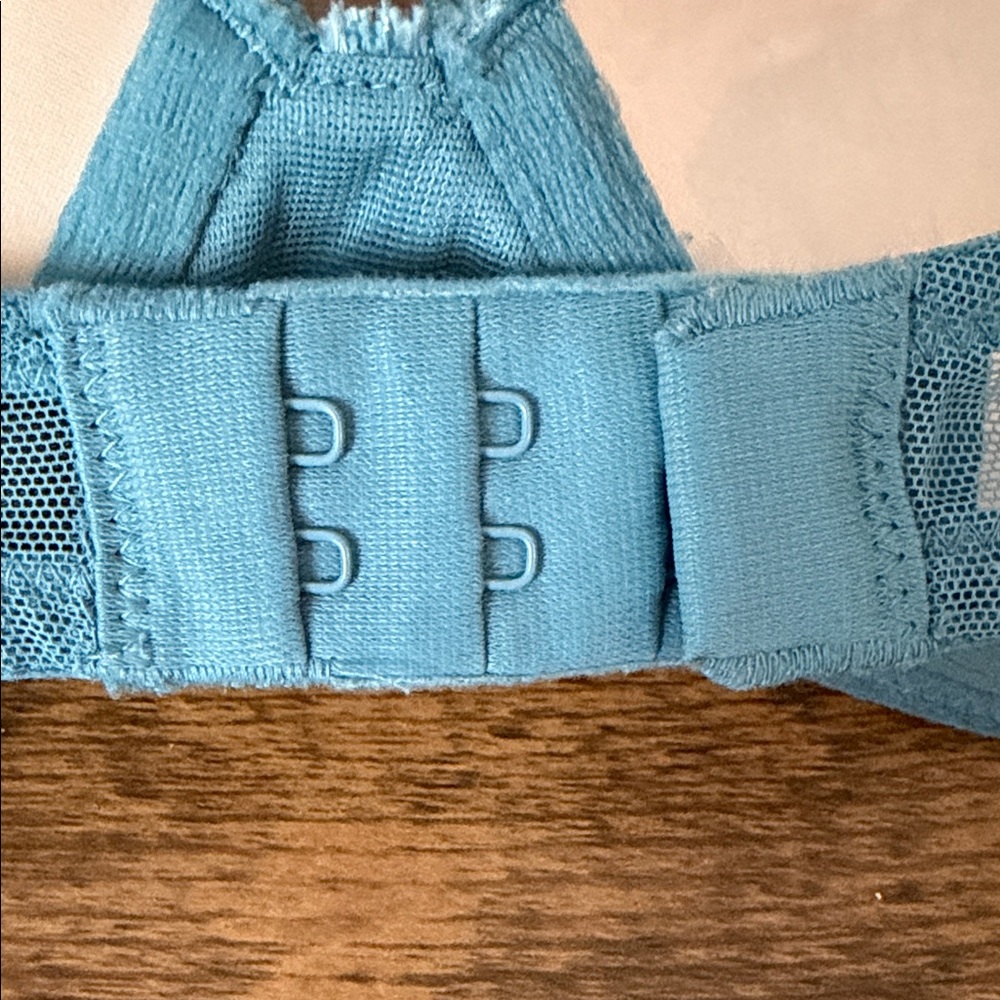 Victoria's Secret Teal Lace “Very Sexy” Bra - Picture 4 of 7